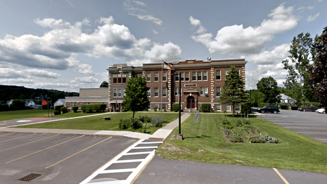 Threat closes elementary school - Vermont Daily Chronicle