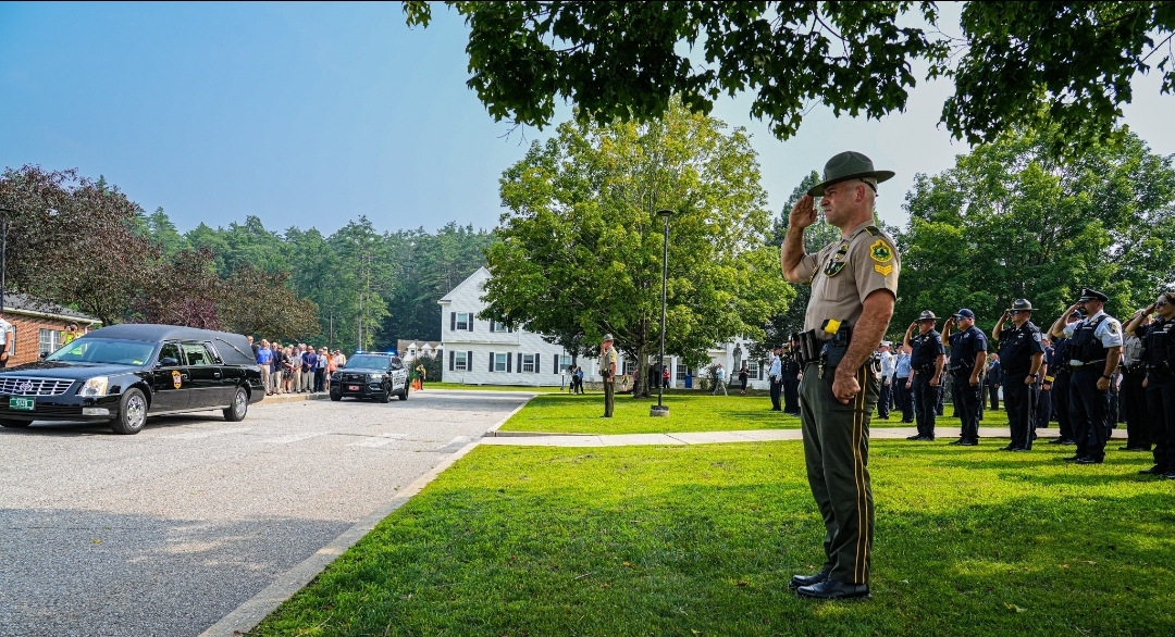 Video Mourning fallen Rutland police officer Vermont Daily Chronicle